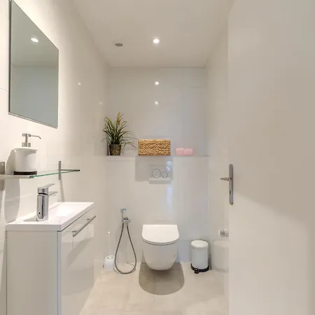 Travel Homes - Citystar - Espace Et Confort En Plein Centre, Sur-equipe 公寓 *
