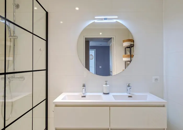 Travel Homes - Citystar - Espace Et Confort En Plein Centre, Sur-equipe Lägenhet Mulhouse